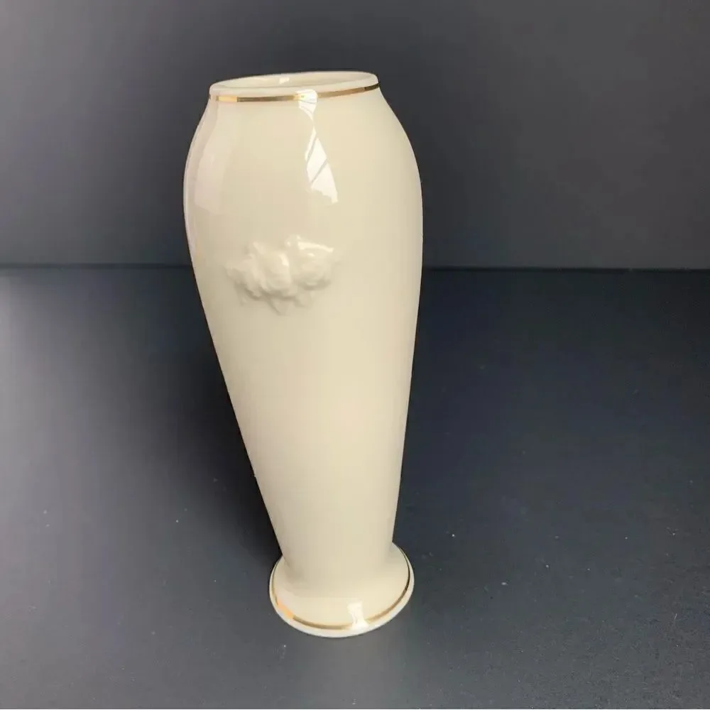Lenox Rose Vase‎